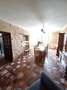 A VENDRE PROCHE DE LA BELGIQUE ET DU LUXEMBOURG MAISON DE VILLAGE A FINIR DE RENOVER 3 CHAMBRES