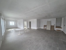 Maison à vendre 4 pièces, garage et vaste sous-sol proche de la Belgique et du Luxembourg 