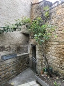 A VENDRE PROCHE DE LA BELGIQUE ET DU LUXEMBOURG MAISON DE VILLAGE A FINIR DE RENOVER 3 CHAMBRES