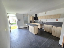 Maison de village rénovée à vendre en exclusivité!! 4 chambres avec jardin et garage à Septsarges
