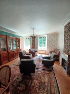 A VENDRE MAISON BOURGEOISE 4 CHAMBRES, JARDINS, GARAGE, SANS VIS A VIS!!