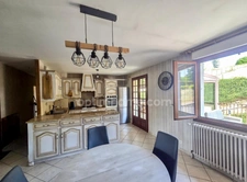 A VENDRE en EXCLUSIVITE maison de famille 5 chambres, 35 ares de terrain et petit hangar
