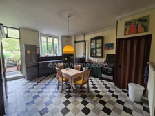 Maison à vendre 3 chambres, garage et jardin à Mont-Devant-Sassey, proche de la Belgique et du Luxembourg.