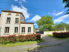 A VENDRE MAISON BOURGEOISE 4 CHAMBRES, JARDINS, GARAGE, SANS VIS A VIS!!