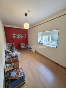 Maison à vendre 3 chambres, garage et jardin à Mont-Devant-Sassey, proche de la Belgique et du Luxembourg.