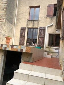 A VENDRE PROCHE DE LA BELGIQUE ET DU LUXEMBOURG MAISON DE VILLAGE A FINIR DE RENOVER 3 CHAMBRES