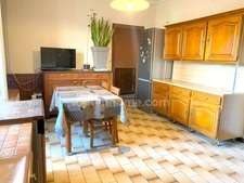 Maison à vendre 4 pièces, jardin et 2 garages à SIVRY SUR MEUSE 