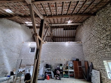 A vendre!! Maison entièrement rénovée, 4 chambres, grange et jardin à DOMBASLE EN ARGONNE 