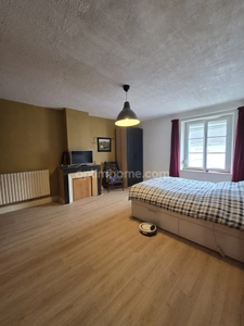 Maison à vendre 3 chambres, garage et jardin à Mont-Devant-Sassey, proche de la Belgique et du Luxembourg.