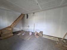 Maison à vendre 4 pièces, garage et vaste sous-sol proche de la Belgique et du Luxembourg 