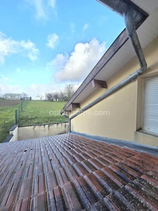 Maison de village rénovée à vendre en exclusivité!! 4 chambres avec jardin et garage à Septsarges