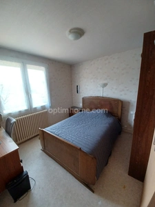 MAISON INDIDUELLE SUR SOUS-SOL A VENDRE!! 4 CHAMBRES, JARDIN ET GARAGE