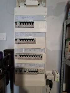 A vendre!! Maison entièrement rénovée, 4 chambres, grange et jardin à DOMBASLE EN ARGONNE 