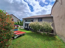 A vendre!! Maison entièrement rénovée, 4 chambres, grange et jardin à DOMBASLE EN ARGONNE 