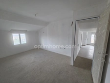Maison à vendre 4 pièces, garage et vaste sous-sol proche de la Belgique et du Luxembourg 