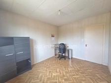 A VENDRE en EXCLUSIVITE maison de famille 5 chambres, 35 ares de terrain et petit hangar