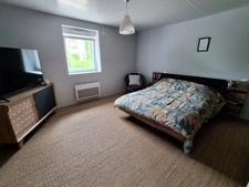 A vendre!! Maison entièrement rénovée, 4 chambres, grange et jardin à DOMBASLE EN ARGONNE 