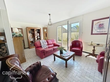 Deux-Sèvres (79) department, for sale in THOUARS: 7-room house of 196 m² - Land of 475.00 m² 