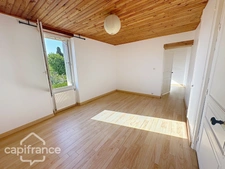 Volume et Potentiel : A vendre … Un grand atelier Indépendant et une maison 4 pièces - THOUARS (79)