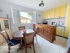 Deux-Sèvres (79) department, for sale in THOUARS: 7-room house of 196 m² - Land of 475.00 m² 