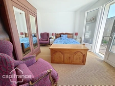 Deux-Sèvres (79) department, for sale in THOUARS: 7-room house of 196 m² - Land of 475.00 m² 