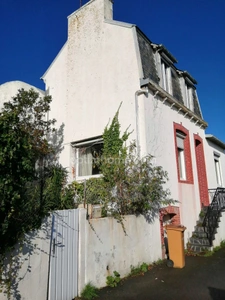 Maison bord de mer  à rénover  à vendre 5 pièces PLERIN (22)