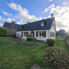 Maison 120 m² : 7 pièces LA VICOMTE SUR RANCE (22) Terrain 850 m²