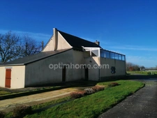 Maison à vendre 6 pièces terrains et hangars SAINT DOMINEUC (35)