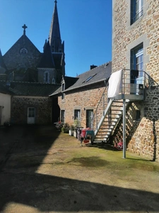 INVESTISSEURS A vendre ensemble d'Immeubles et maisons en pierre  à vendre  (35) 