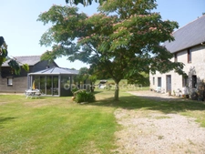 Maison à vendre 5 pièces terrain et bâtisse a rénover    (35)