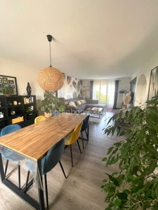 Maison familiale de 8 pièces sur 970 m2 de terrain à OLLE 