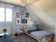 Maison familiale de 8 pièces sur 970 m2 de terrain à OLLE 