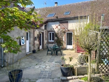 Maison 7 pièces avec grange 100 m2 