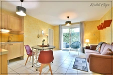 Dpt Loire Atlantique (44), à louer NANTES appartement T2 de 39m² - Meublé - jardinet - Stationnement