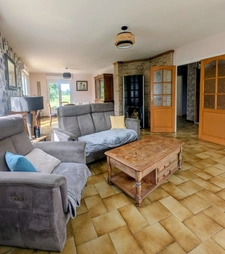 Maison individuelle de plain-pied – 98 m² – 3 chambres – Garage – Terrain de 518 m²