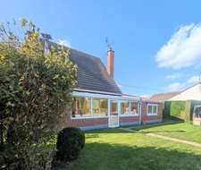 Maison individuelle 125 m² – Plain-pied possible – Jardin 1 100 m² – Vieille-Église