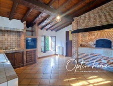 Maison en pierres avec dépendances