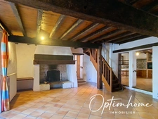 Maison en pierres avec dépendances