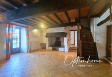 Maison en pierres avec dépendances