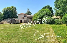 Ensemble immobilier en pierres avec dépendances