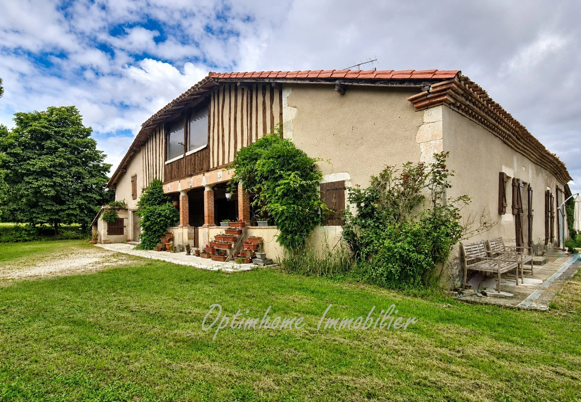 Maison 6 pièces 227 m² · à Asques · 227 m² · 340 000 €
