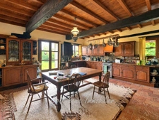 Authentique maison lomagnole de 1808 – 227 m², 7 087 m² et dépendances