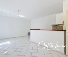 Ensemble immobilier en pierres avec dépendances