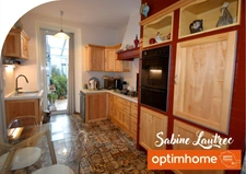 Maison 232 m² (divisible en 4 appartements) + local commercial loué (1340 €/mois) + garage