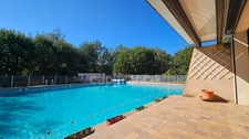 HYÈRES – PROPERTY ON OVER 1 HECTARE – SINGLE-STOREY MAIN HOUSE, SWIMMING POOL AND OUTBUILDINGS 