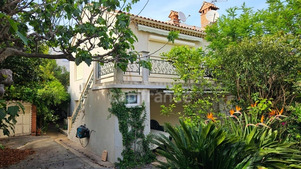 Cavalaire-sur-Mer – Maison de charme au calme absolu, à deux pas de la mer & du centre