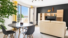 4-room apartment for sale in LA LONDE LES MAURES CITY CENTRE (83)