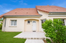 Maison Familiale d’Exception T7 au Calme de la Toison d’Or, triple garage, jardin clos et arboré et quartier bienveillant