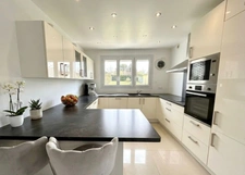  Saint-Apollinaire maison T6 pièces dont Un T2 indépendant de 60 m², au calme dans une impasse.