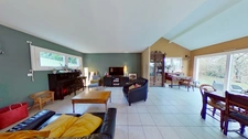 Maison T6  lumineuse et spacieuse sur les hauteurs de Dijon de 140m2 sur 446 m2 de terrain